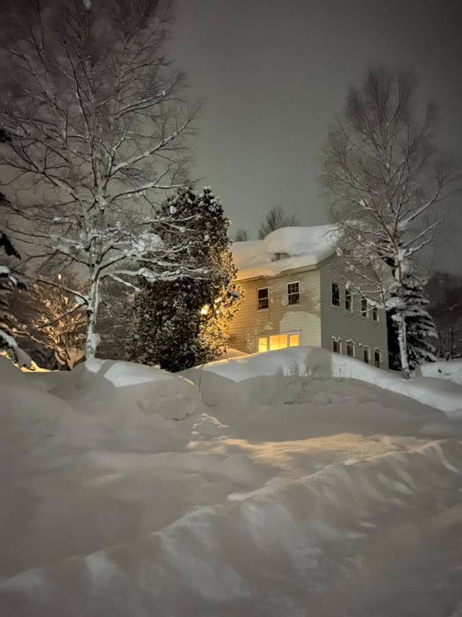 Chalet Banff - 6 Bedroom 6 Bathroom Ski Lodge 니세코 외부 사진