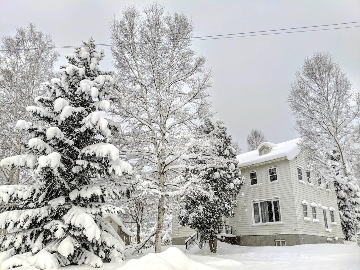 Chalet Banff - 6 Bedroom 6 Bathroom Ski Lodge 니세코 외부 사진